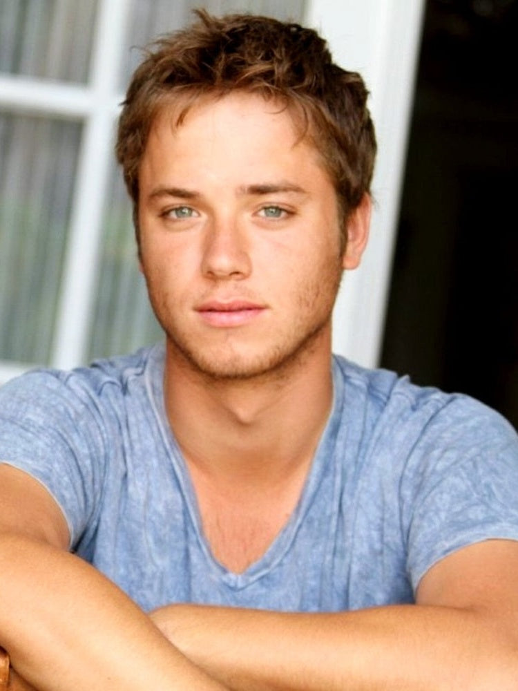 Jeremy Sumpter 8.5 x 11 Candid Color Photograph Art Print Photo Picture Collectibles:Photographic Images:Photographs Style Your Walls